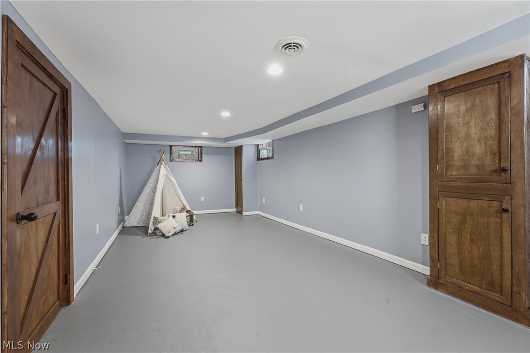 2130 8th Street NE Canton OH 44704