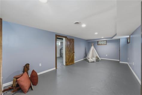2130 8th Street NE Canton OH 44704