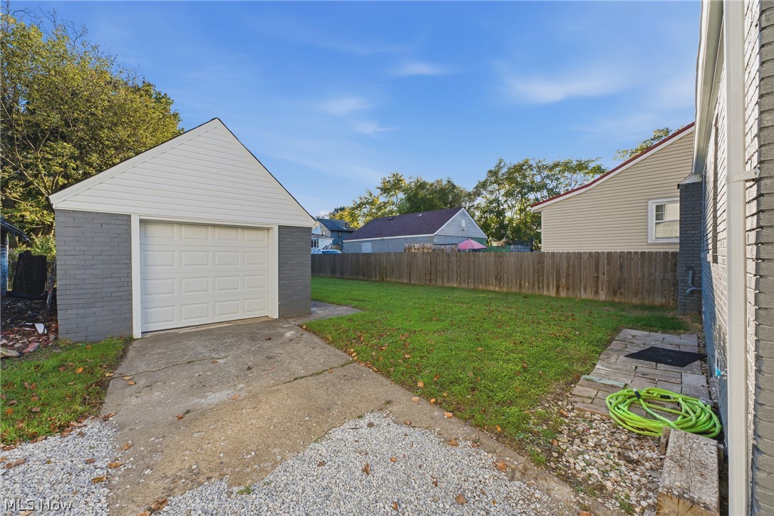 2130 8th Street NE Canton OH 44704