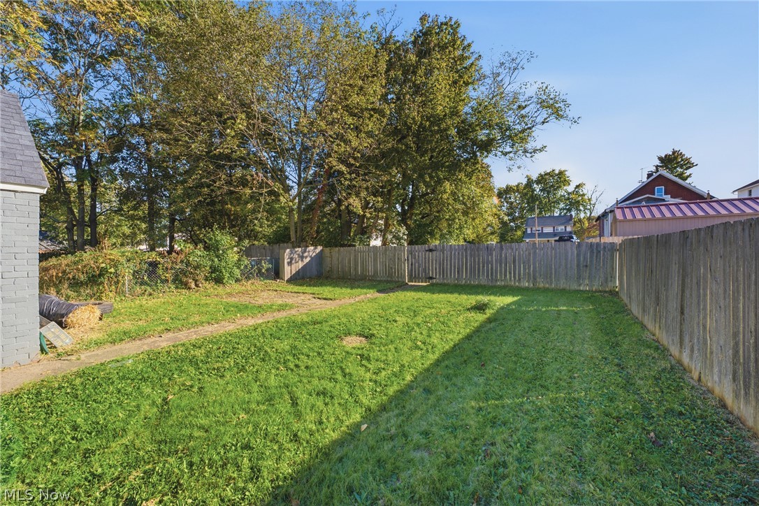 2130 8th Street NE Canton OH 44704