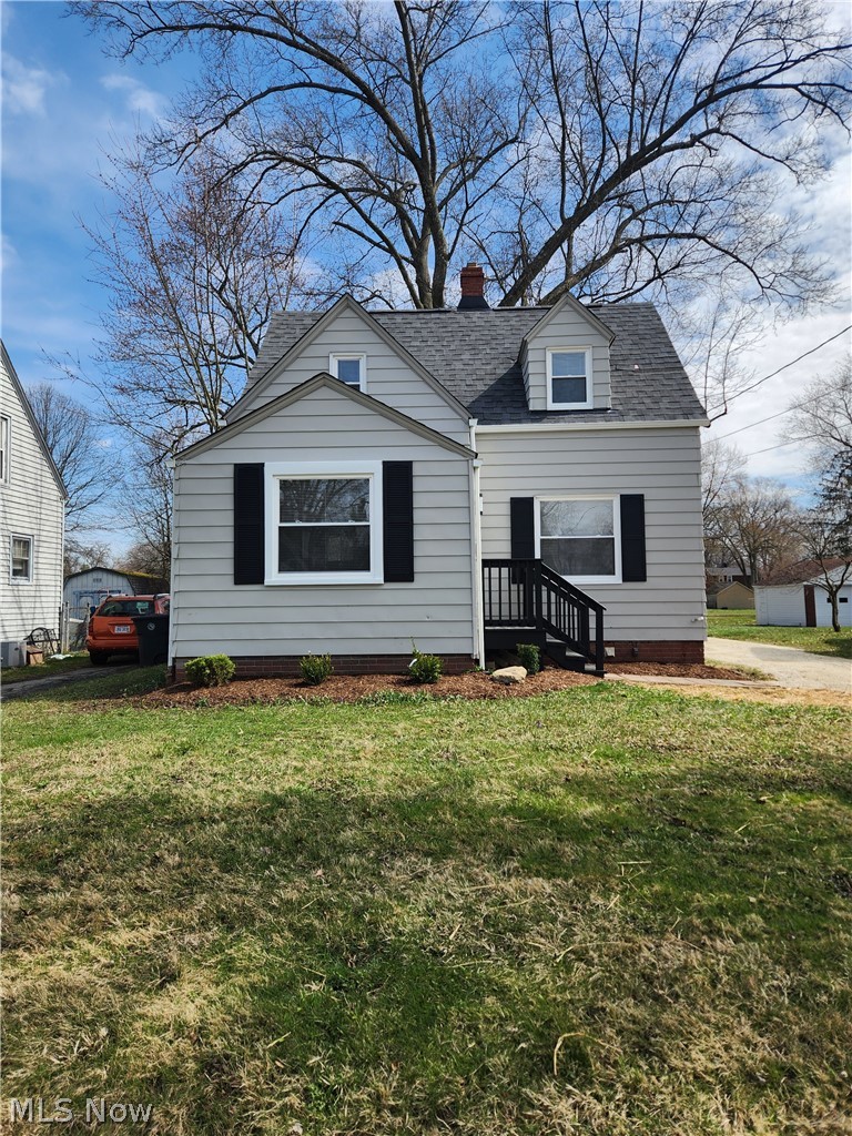 845 Willard Avenue SE Warren OH 44484