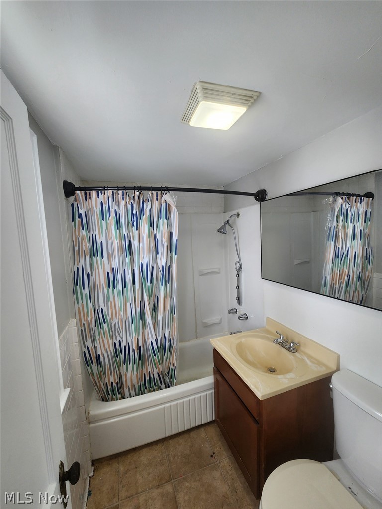 845 Willard Avenue SE Warren OH 44484