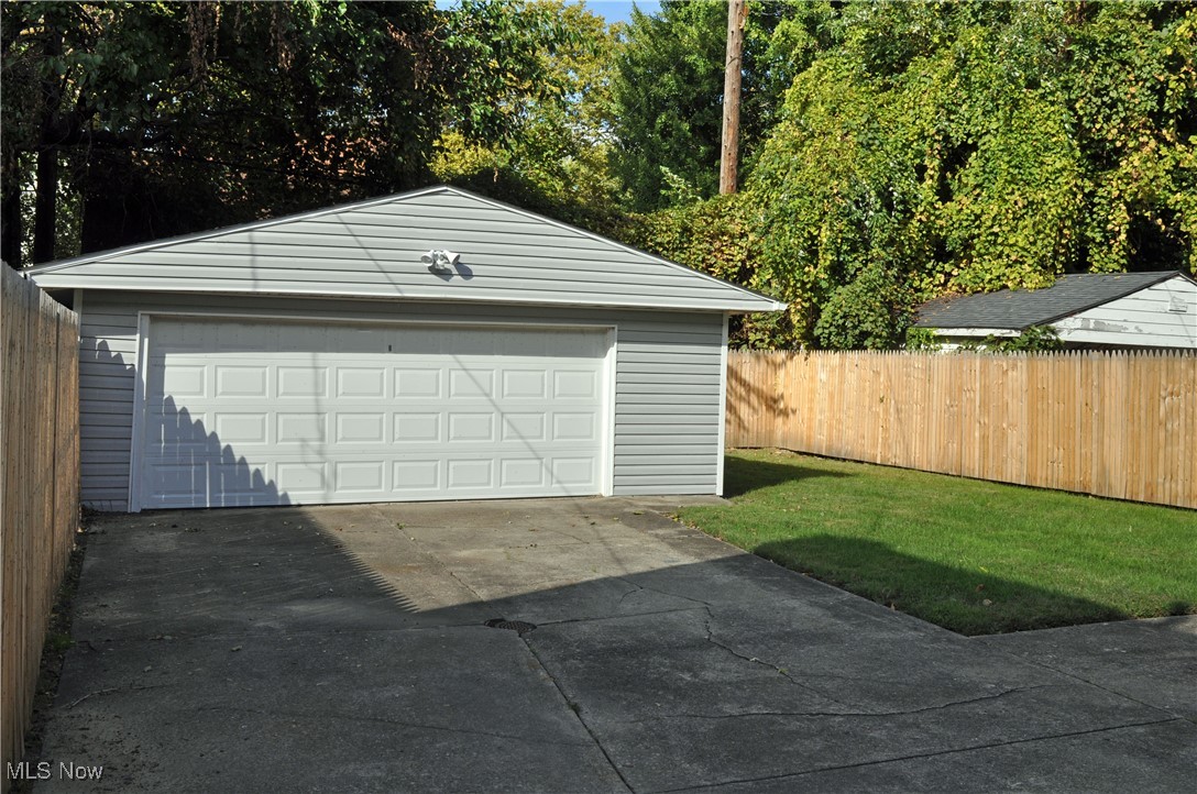 504 E 124th Street Cleveland OH 44108