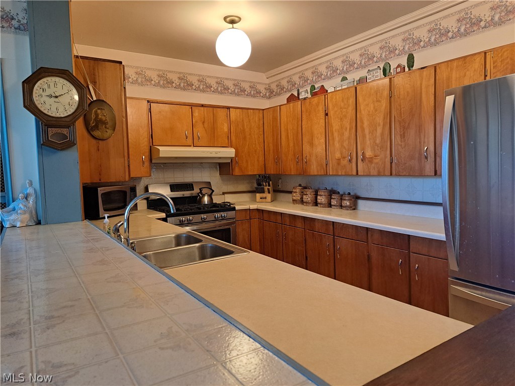 140 East Street Lore City OH 43755