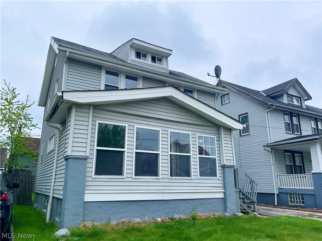 976 Rondel Road Cleveland OH 44110