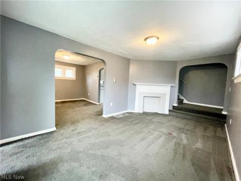 976 Rondel Road Cleveland OH 44110