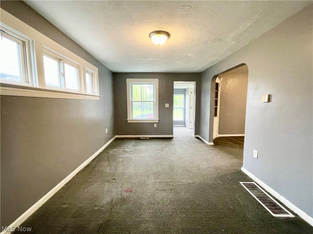 976 Rondel Road Cleveland OH 44110