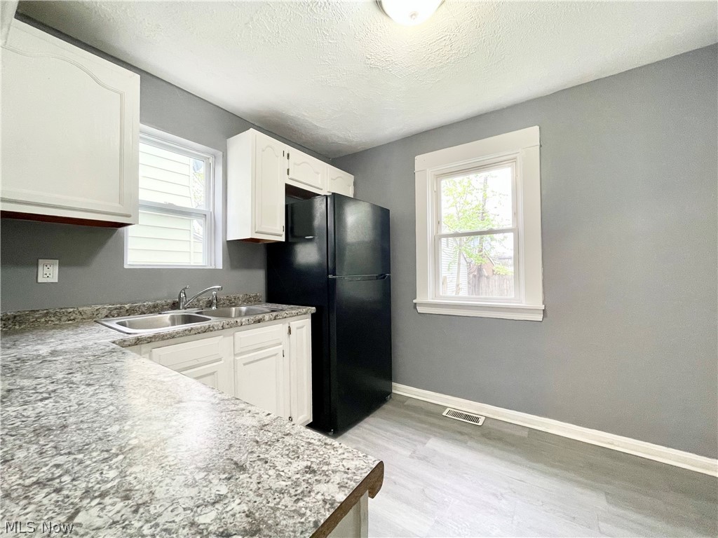 976 Rondel Road Cleveland OH 44110