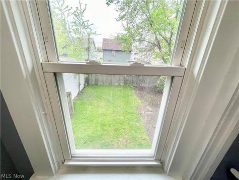 976 Rondel Road Cleveland OH 44110