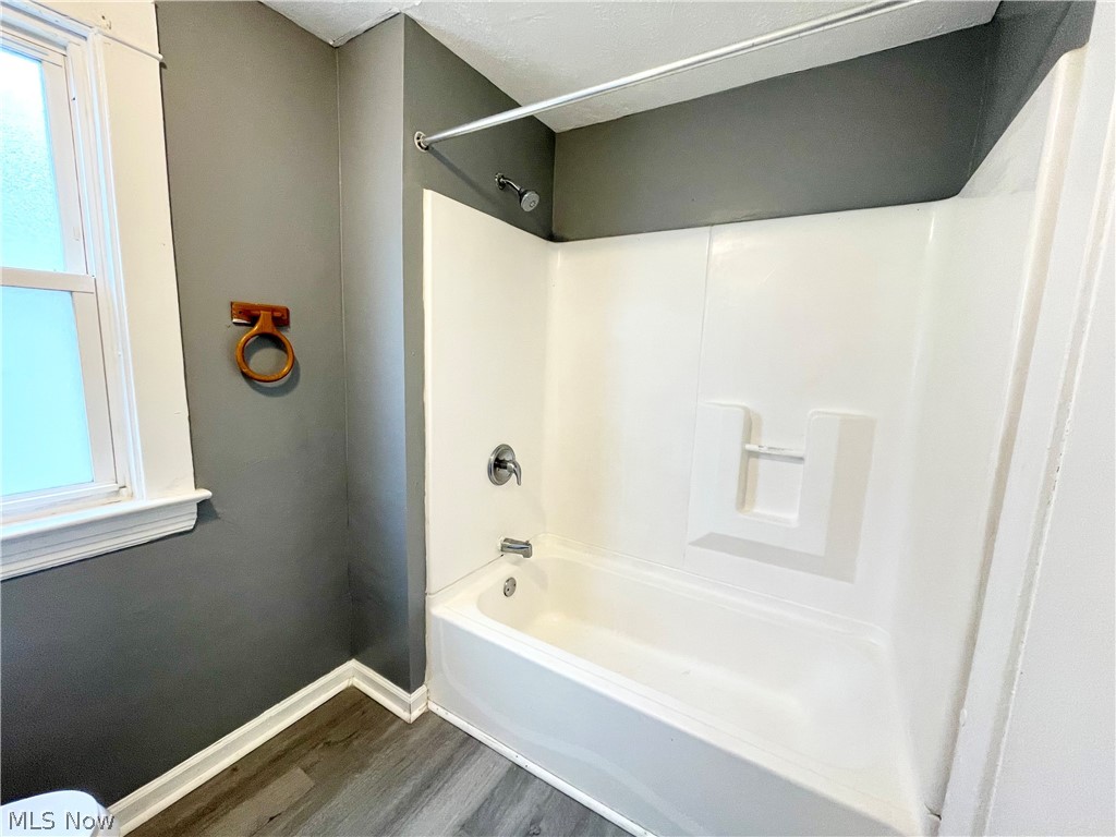 976 Rondel Road Cleveland OH 44110