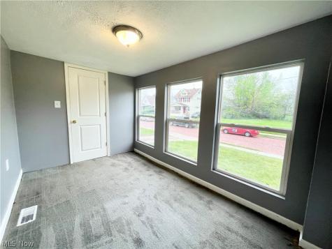 976 Rondel Road Cleveland OH 44110
