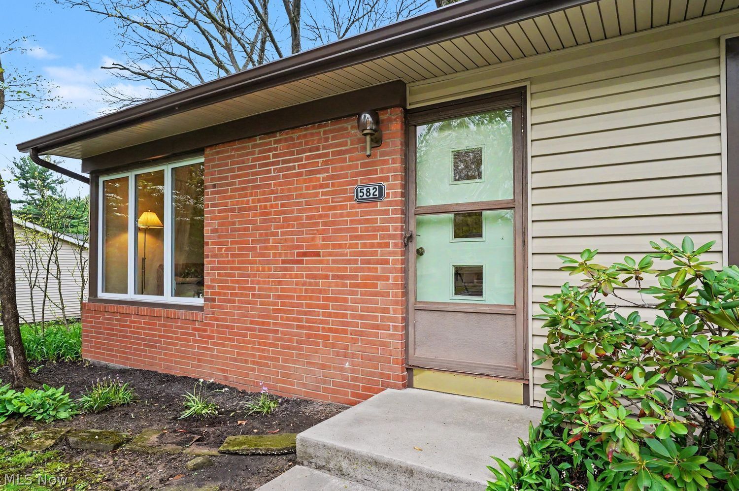 582 Eric Drive Tallmadge OH 44278