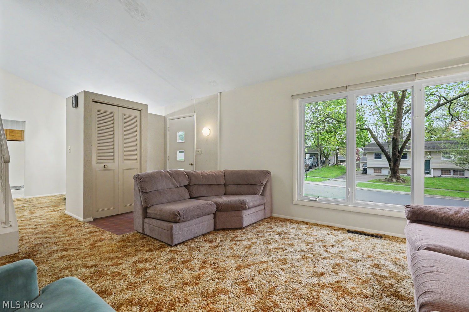 582 Eric Drive Tallmadge OH 44278