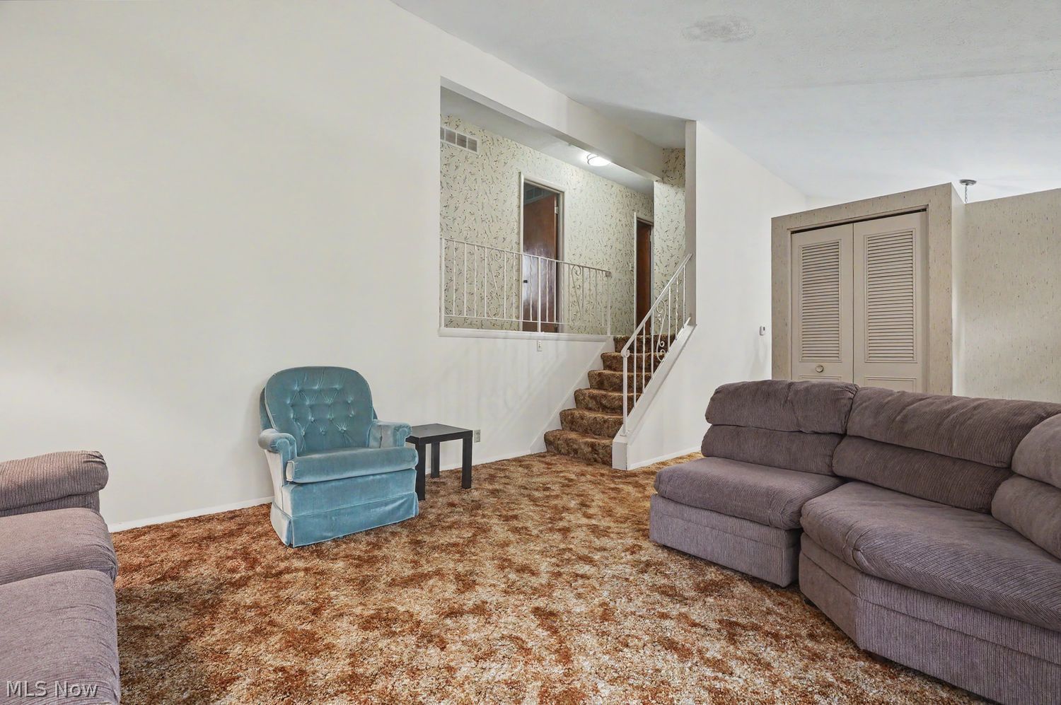 582 Eric Drive Tallmadge OH 44278