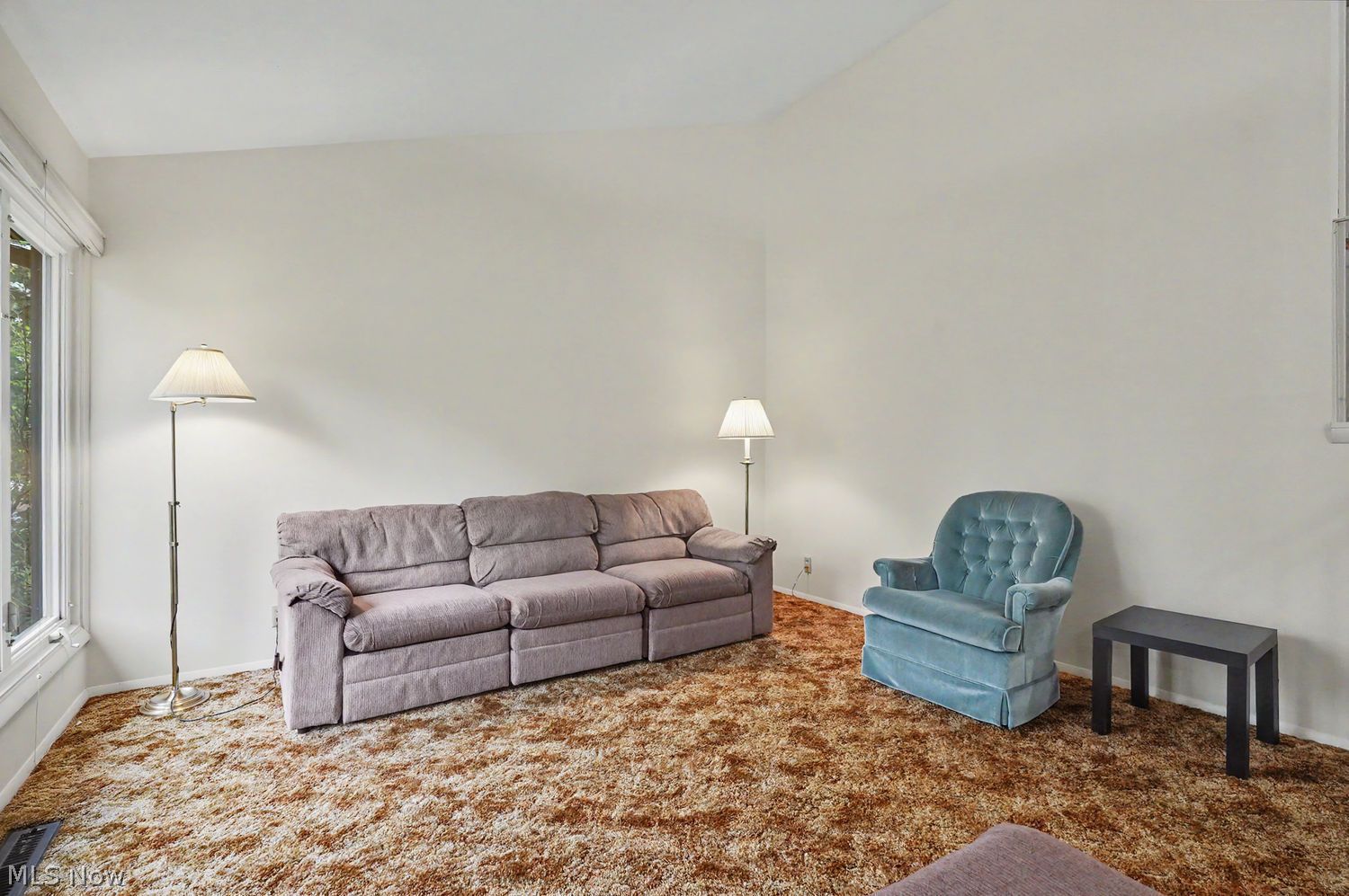 582 Eric Drive Tallmadge OH 44278