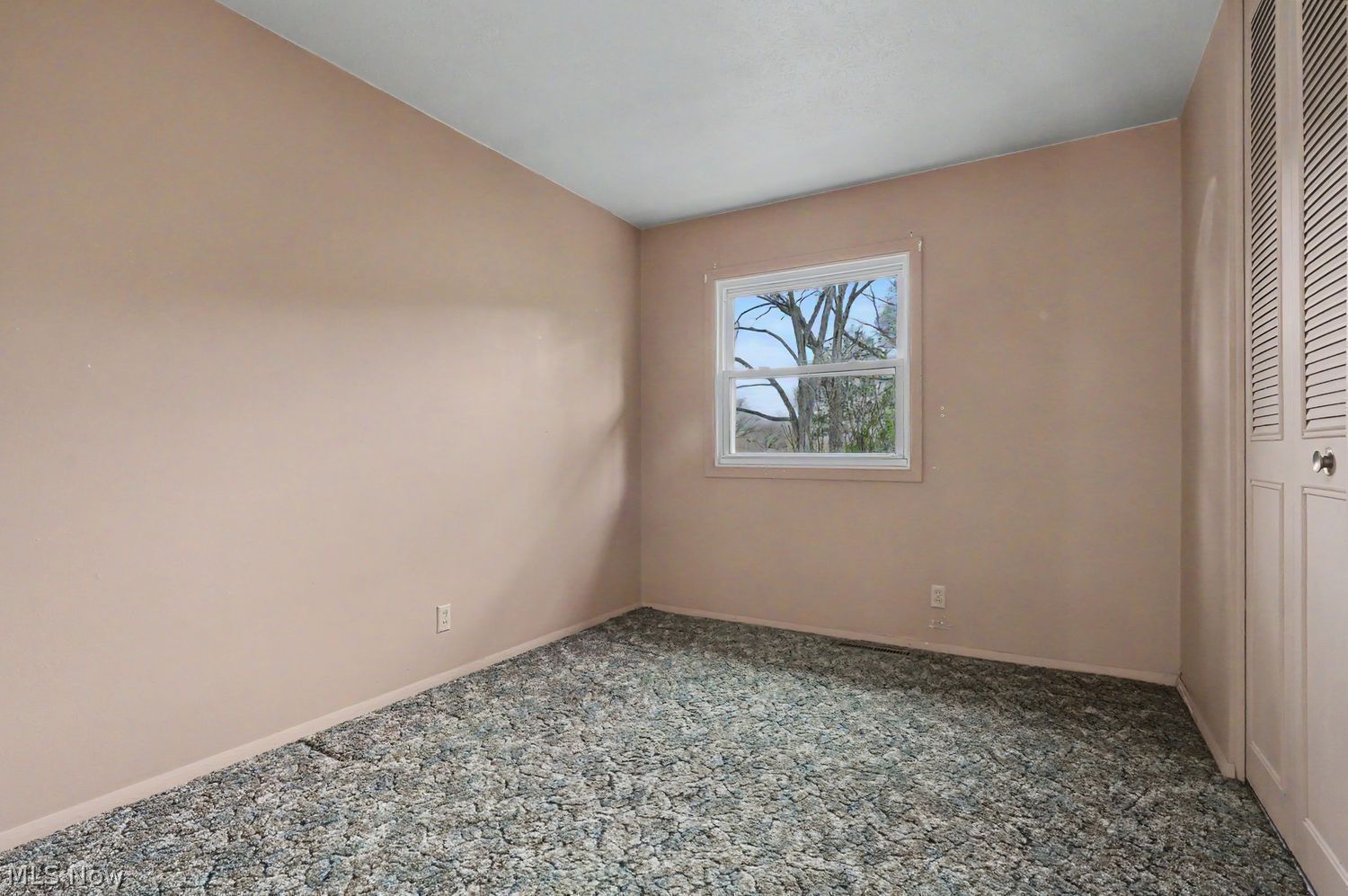 582 Eric Drive Tallmadge OH 44278