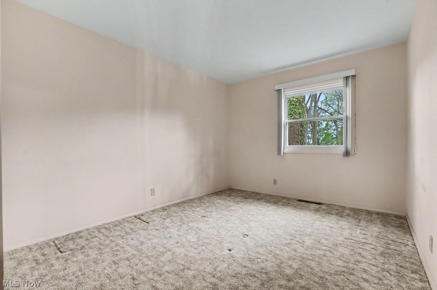 582 Eric Drive Tallmadge OH 44278