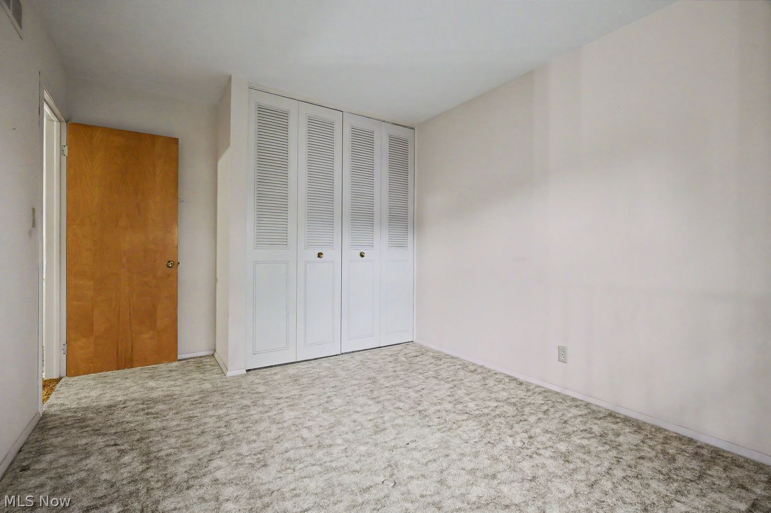 582 Eric Drive Tallmadge OH 44278