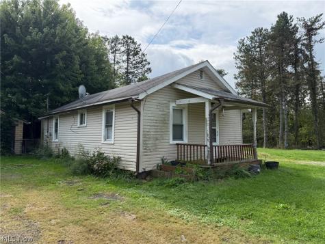 1590 Berger Street S East Canton OH 44730