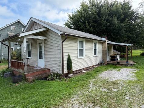 1590 Berger Street S East Canton OH 44730