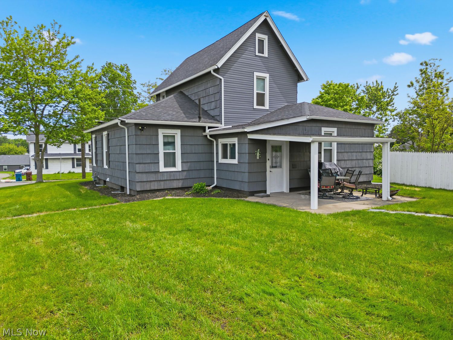 2873 Lincoln Way W Massillon OH 44647