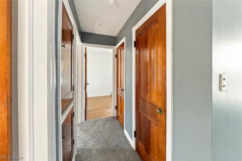 17422 Puritas Avenue Cleveland OH 44135