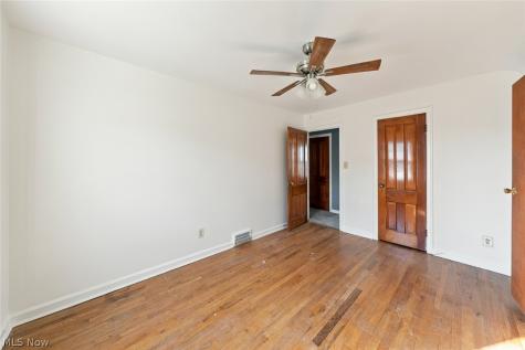 17422 Puritas Avenue Cleveland OH 44135