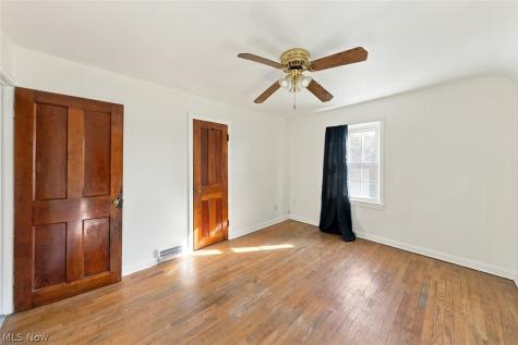 17422 Puritas Avenue Cleveland OH 44135