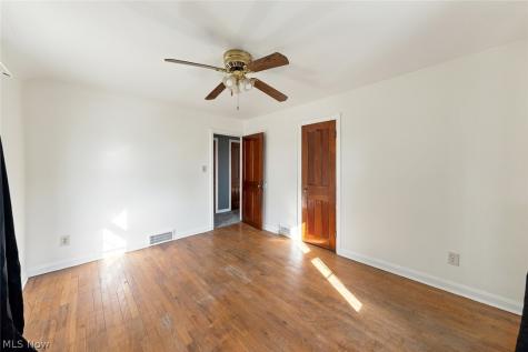 17422 Puritas Avenue Cleveland OH 44135