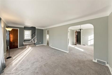 17422 Puritas Avenue Cleveland OH 44135