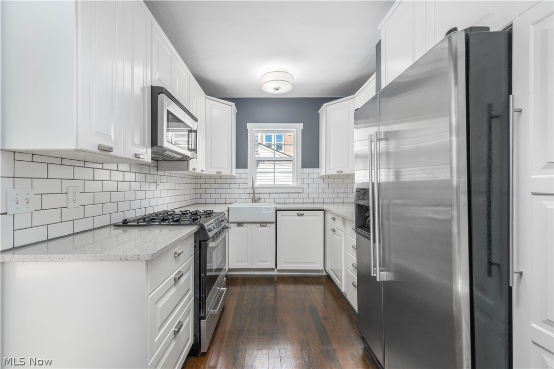 1355 Kenilworth Avenue Lakewood OH 44107