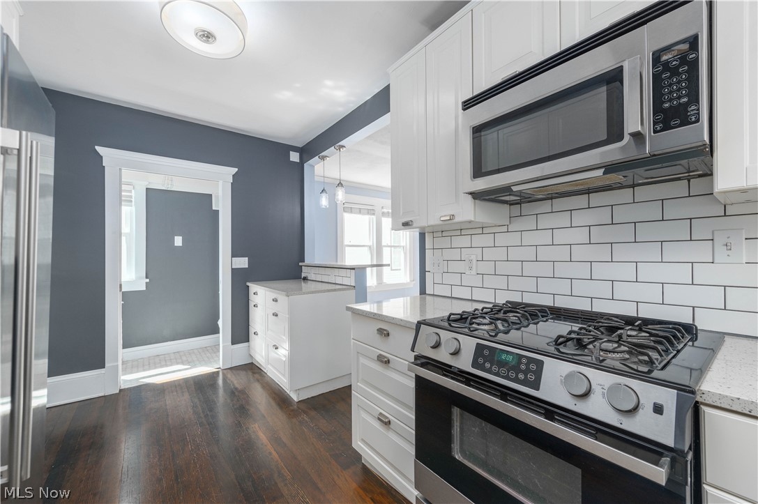 1355 Kenilworth Avenue Lakewood OH 44107