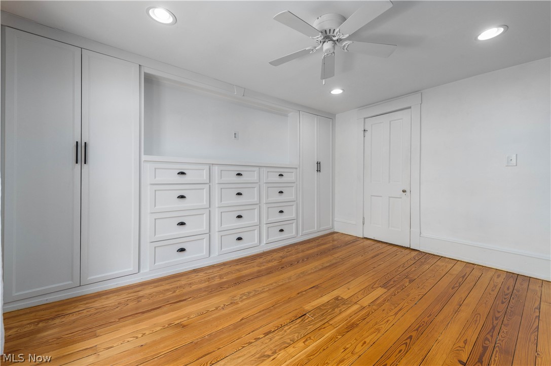 1355 Kenilworth Avenue Lakewood OH 44107