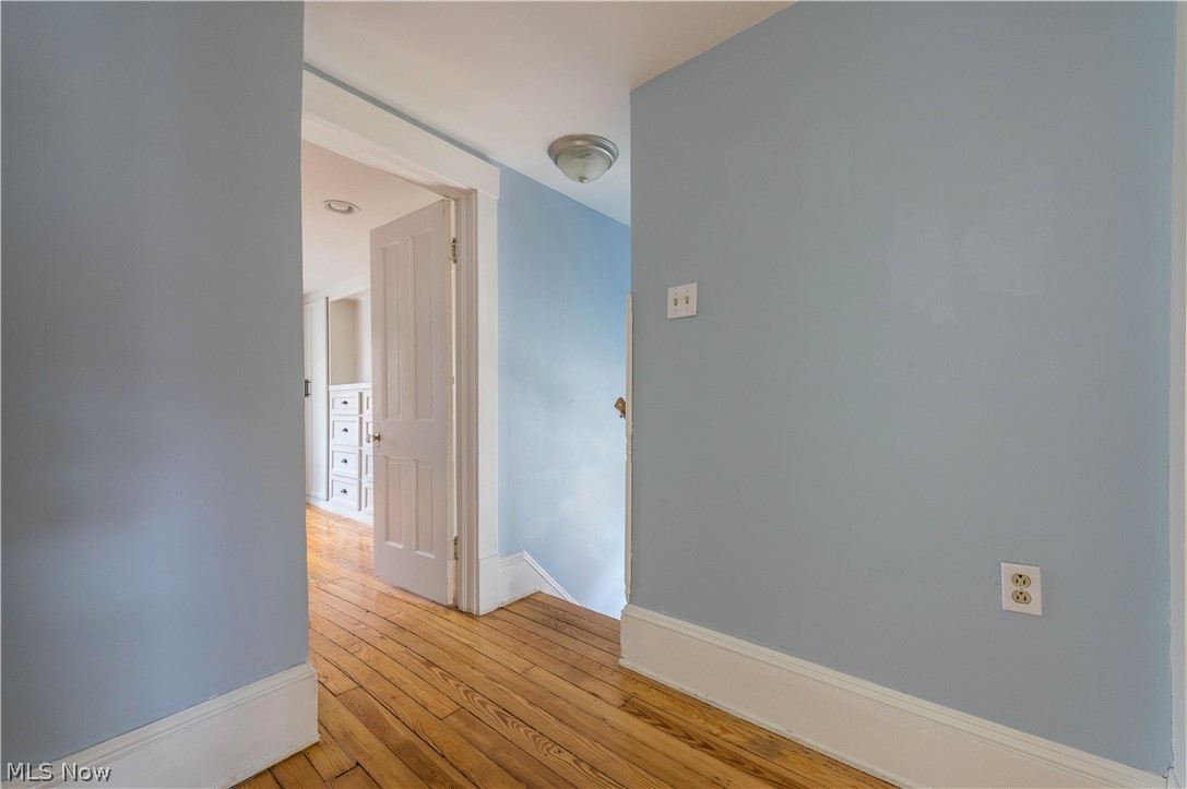 1355 Kenilworth Avenue Lakewood OH 44107