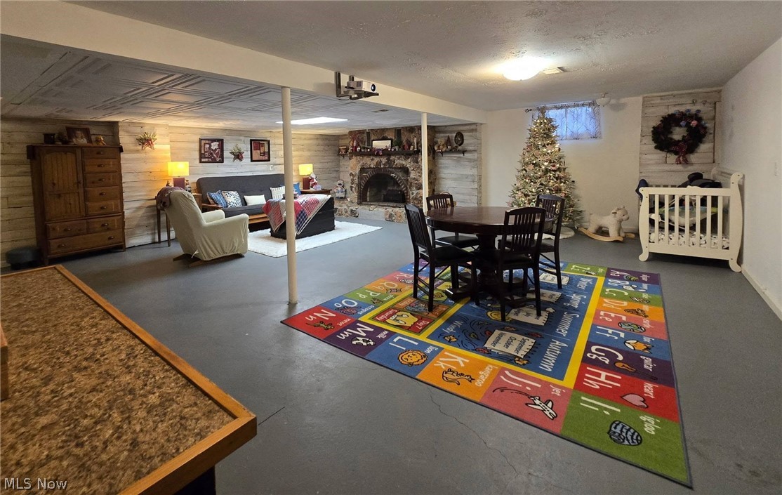 1576 Suzanne Circle Belpre OH 45714