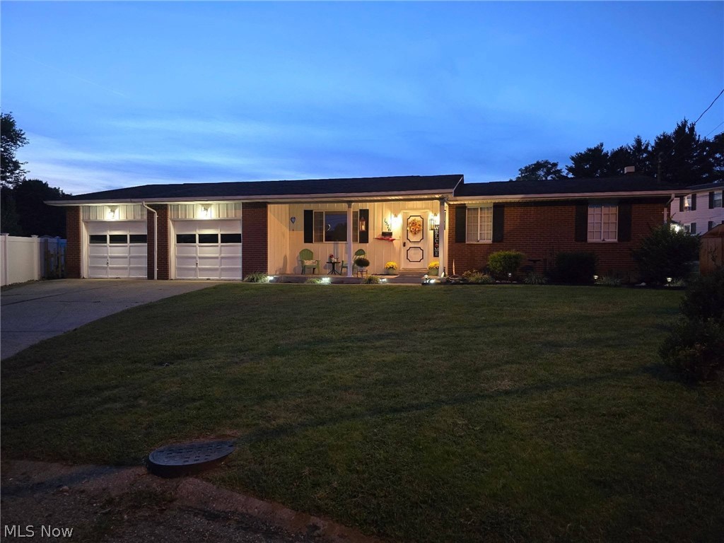 1576 Suzanne Circle Belpre OH 45714
