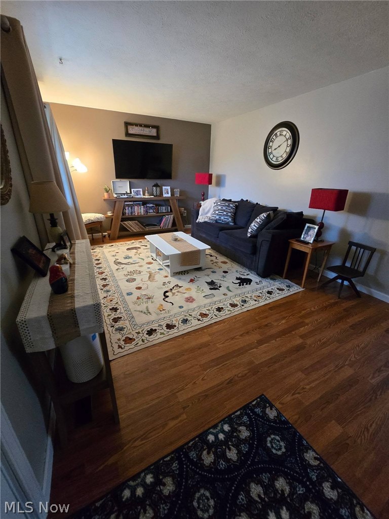 1576 Suzanne Circle Belpre OH 45714
