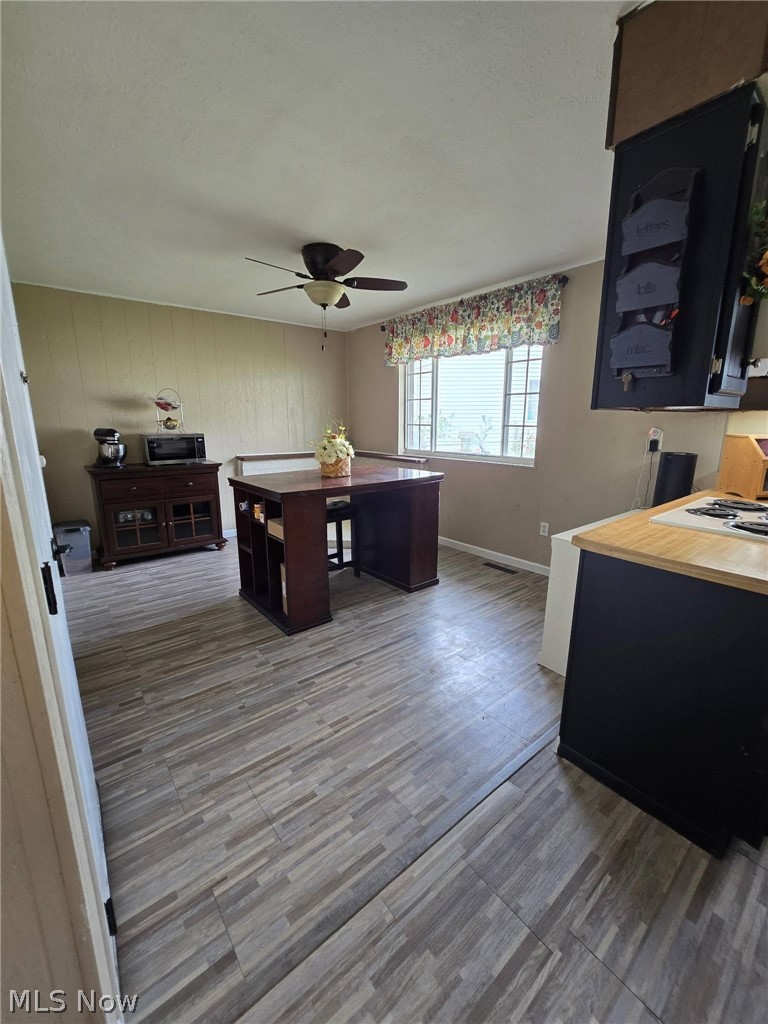 1576 Suzanne Circle Belpre OH 45714