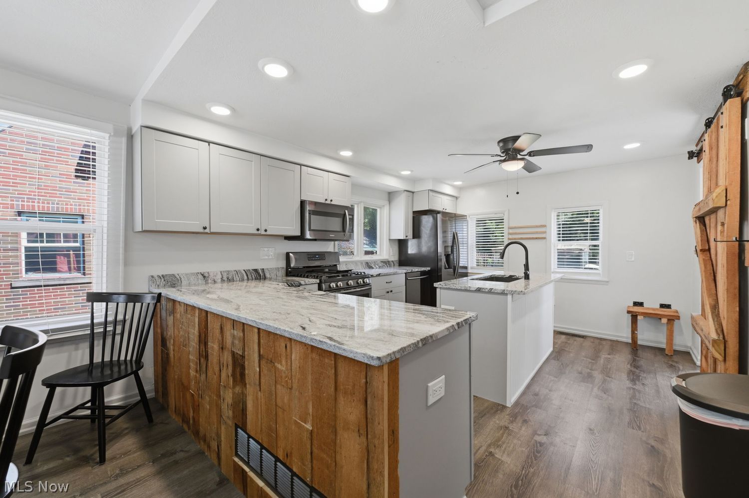 9767 Columbia Road Olmsted Falls OH 44138
