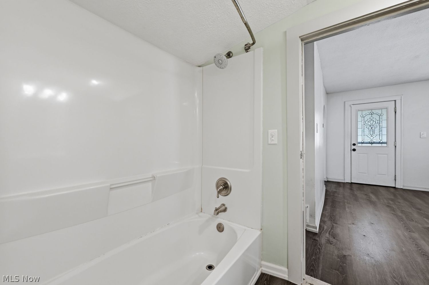 9767 Columbia Road Olmsted Falls OH 44138