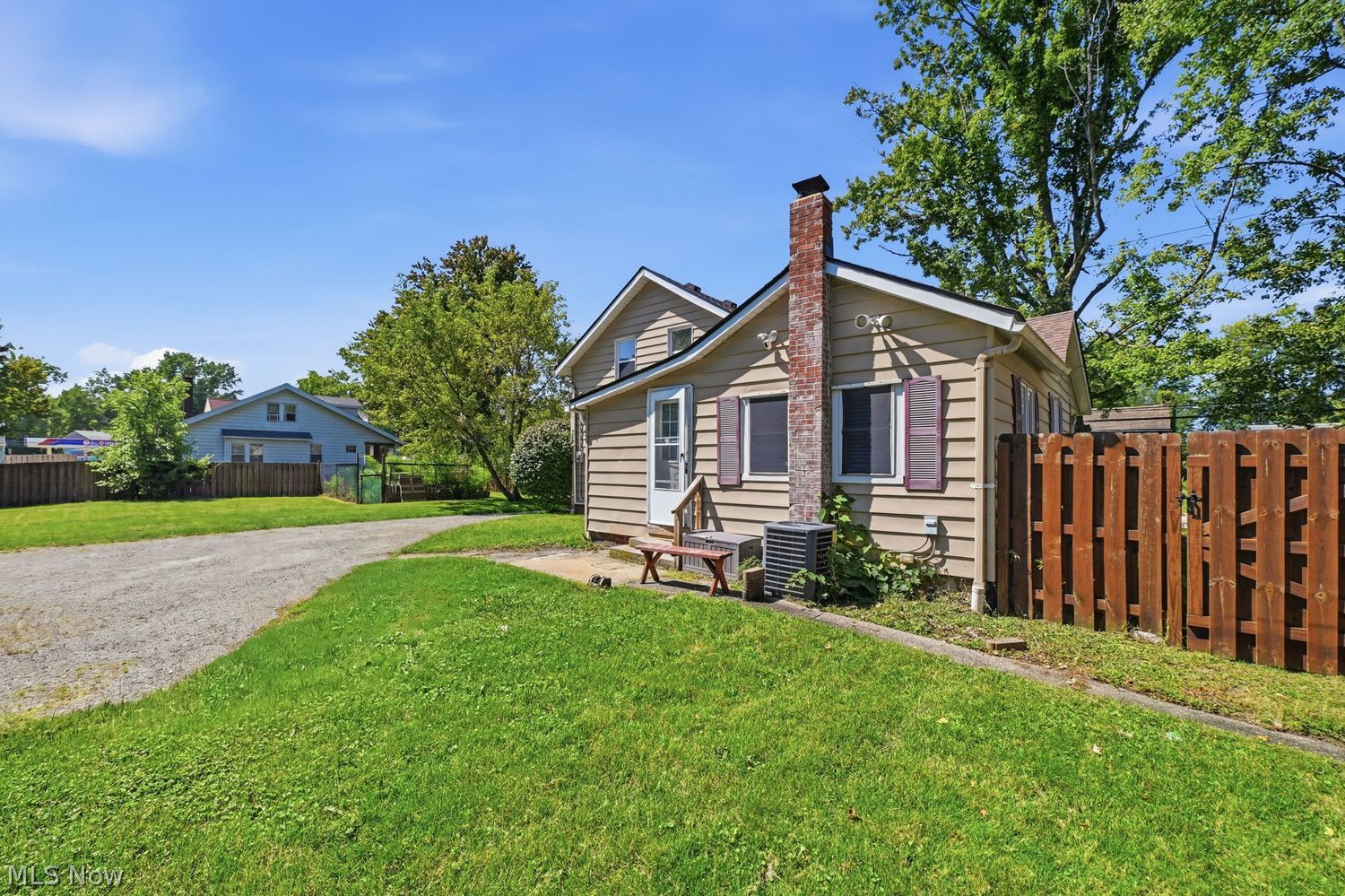 9767 Columbia Road Olmsted Falls OH 44138