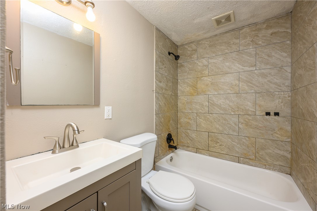 2889 Polly Road Ravenna OH 44266