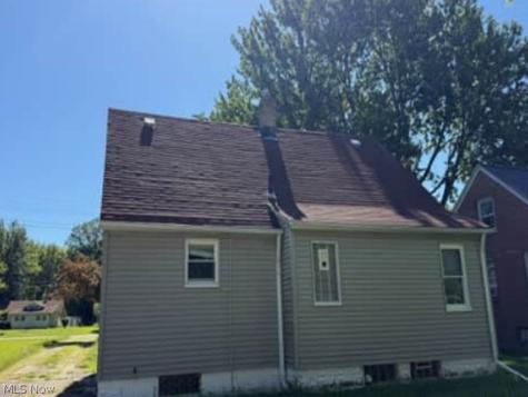 6926 Mckenzie Road Olmsted Falls OH 44138