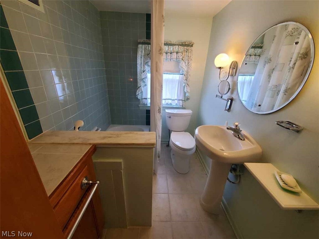 4616 Monticello Boulevard South Euclid OH 44143