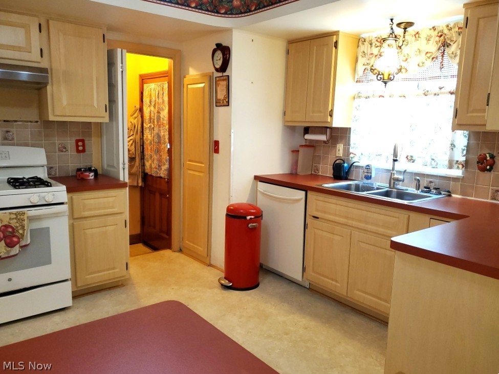 4616 Monticello Boulevard South Euclid OH 44143