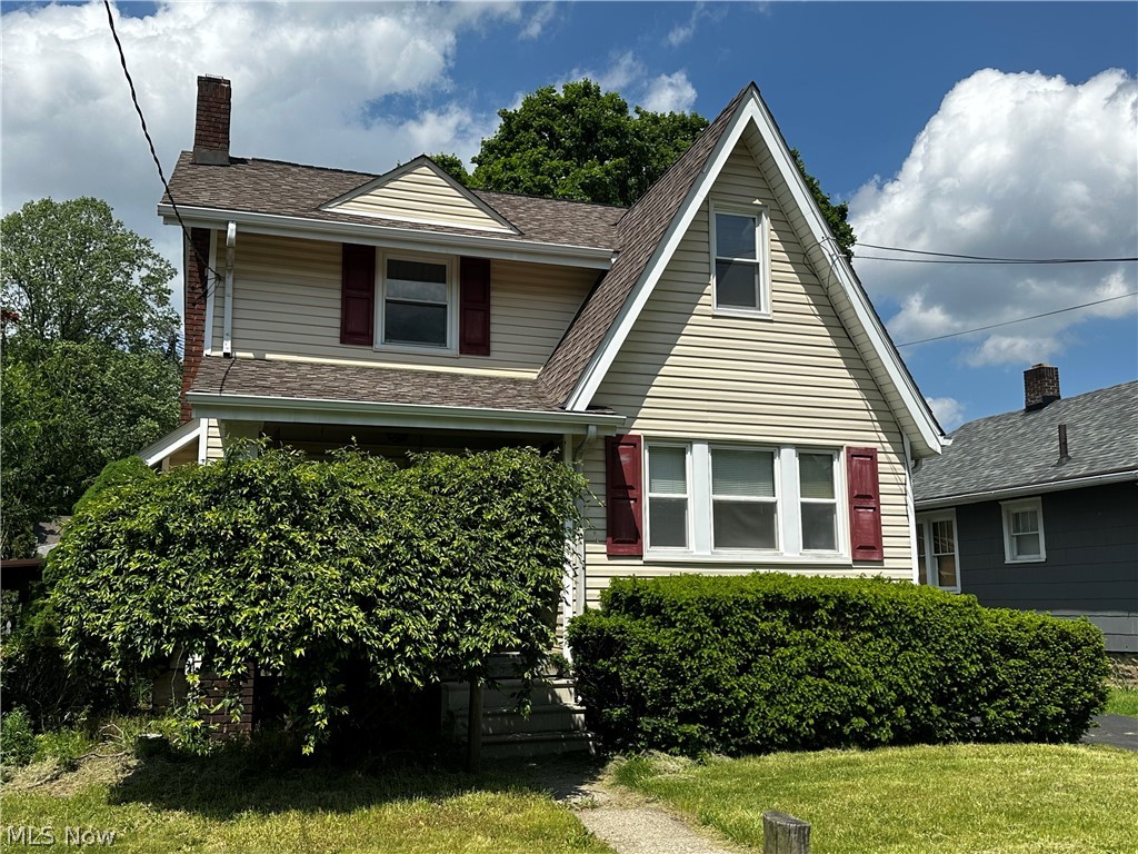 513 W Waterloo Road Akron OH 44314