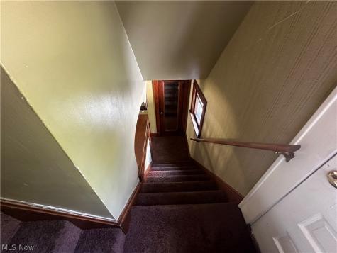 513 W Waterloo Road Akron OH 44314