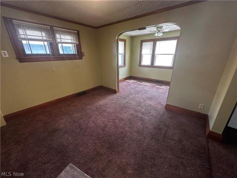 513 W Waterloo Road Akron OH 44314