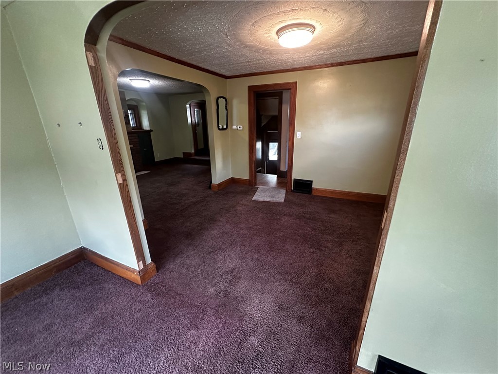 513 W Waterloo Road Akron OH 44314