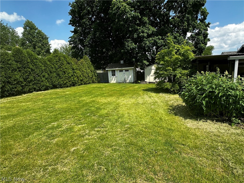 513 W Waterloo Road Akron OH 44314